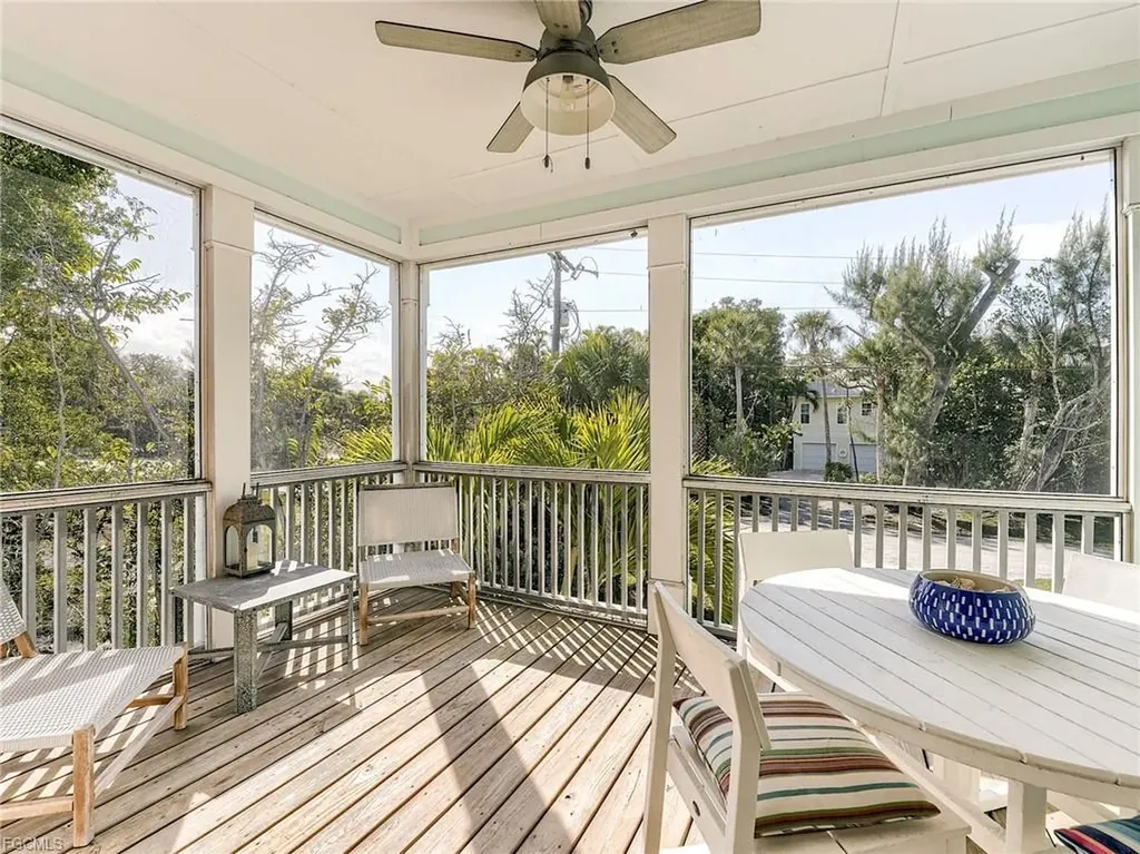 1550 Centre Street Sanibel FL 33957