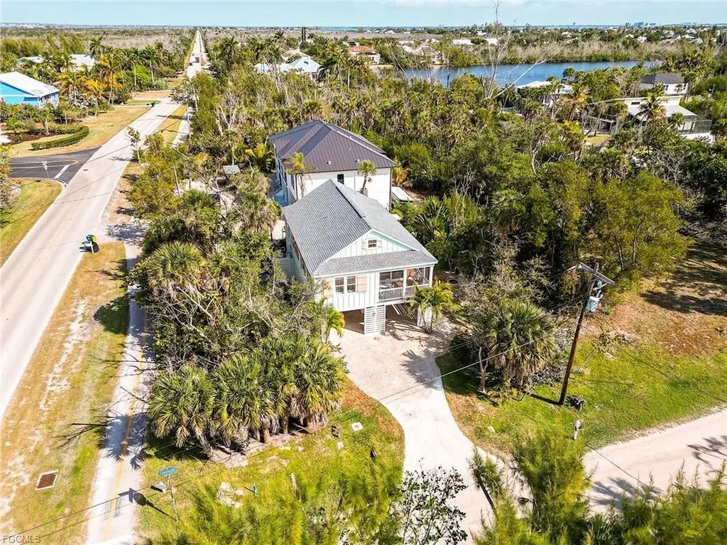 1550 Centre Street Sanibel FL 33957