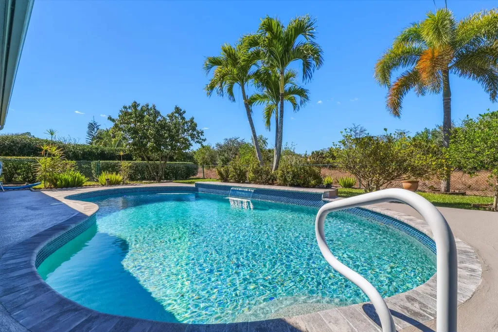 9261 Pittsburgh Boulevard Fort Myers FL 33967