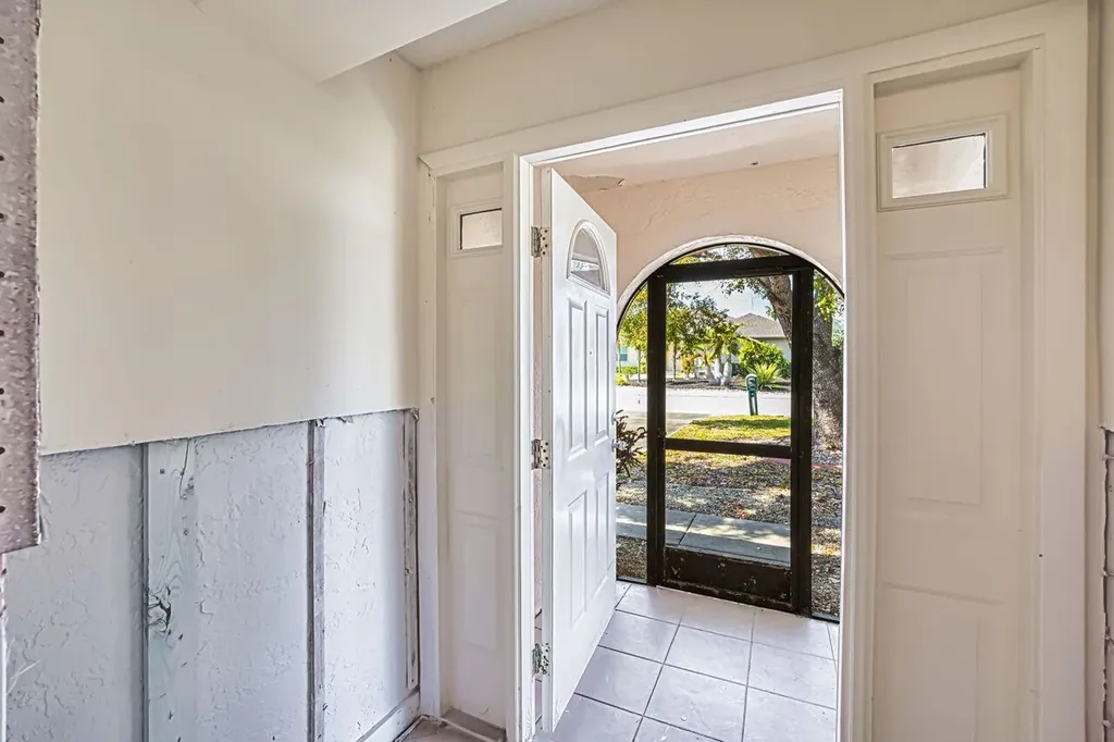 14922 Bonaire Circle Fort Myers FL 33908
