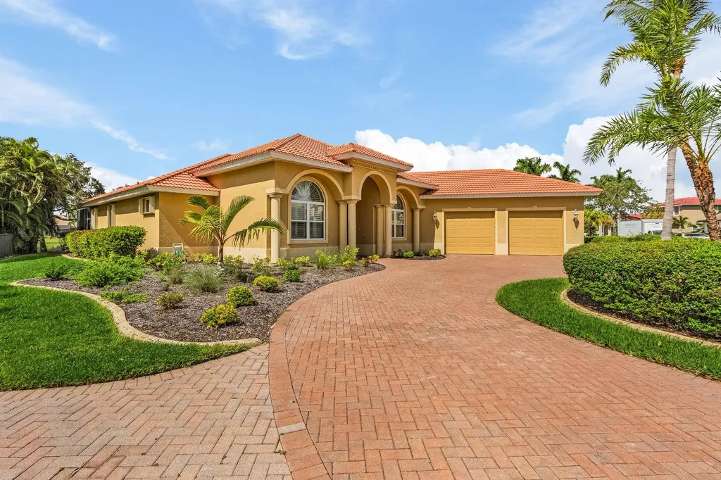 16056 Waterleaf Lane Fort Myers FL 33908