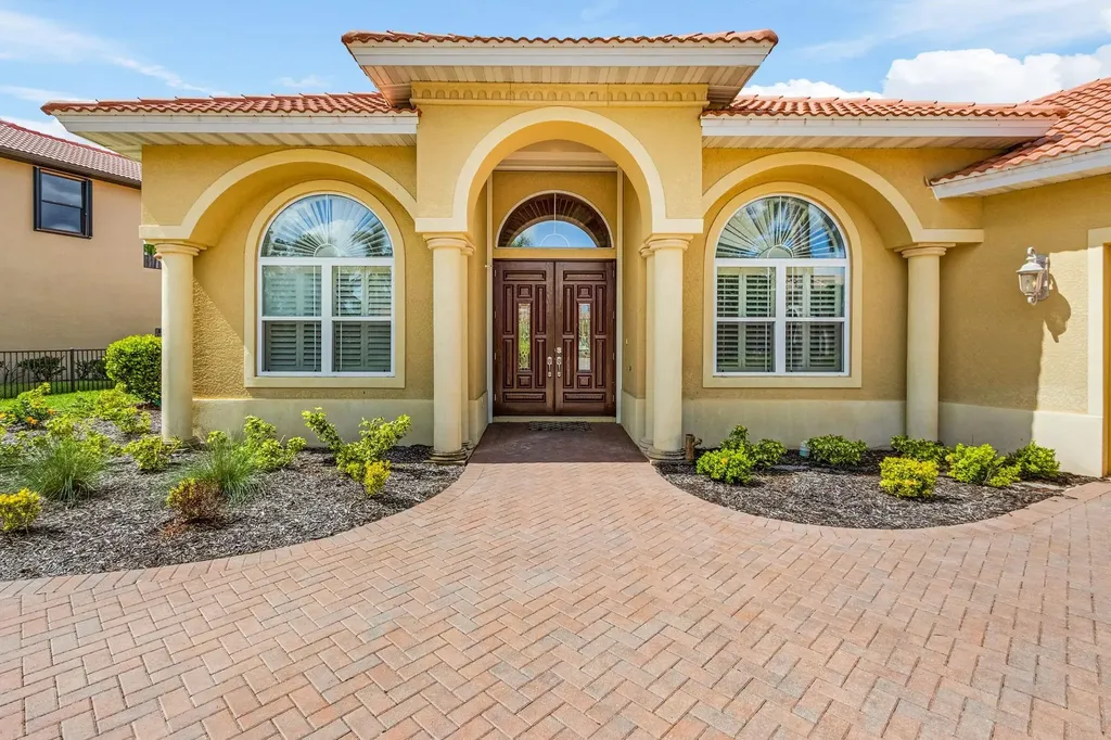 16056 Waterleaf Lane Fort Myers FL 33908