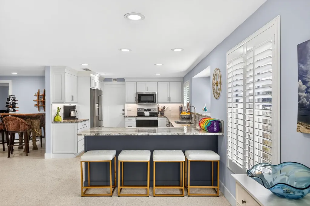 1972 Roseate Lane Sanibel FL 33957