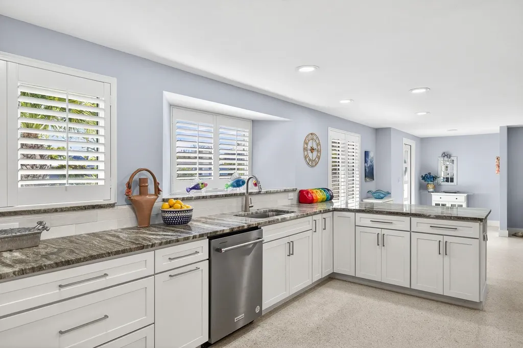 1972 Roseate Lane Sanibel FL 33957