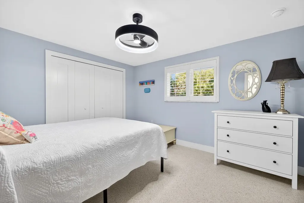 1972 Roseate Lane Sanibel FL 33957