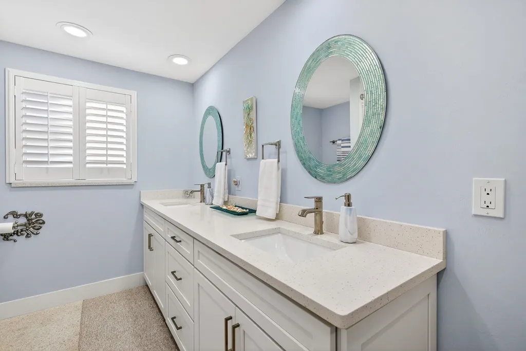 1972 Roseate Lane Sanibel FL 33957