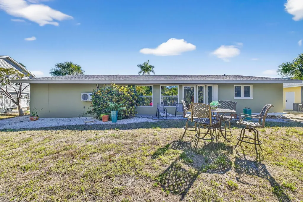 1972 Roseate Lane Sanibel FL 33957