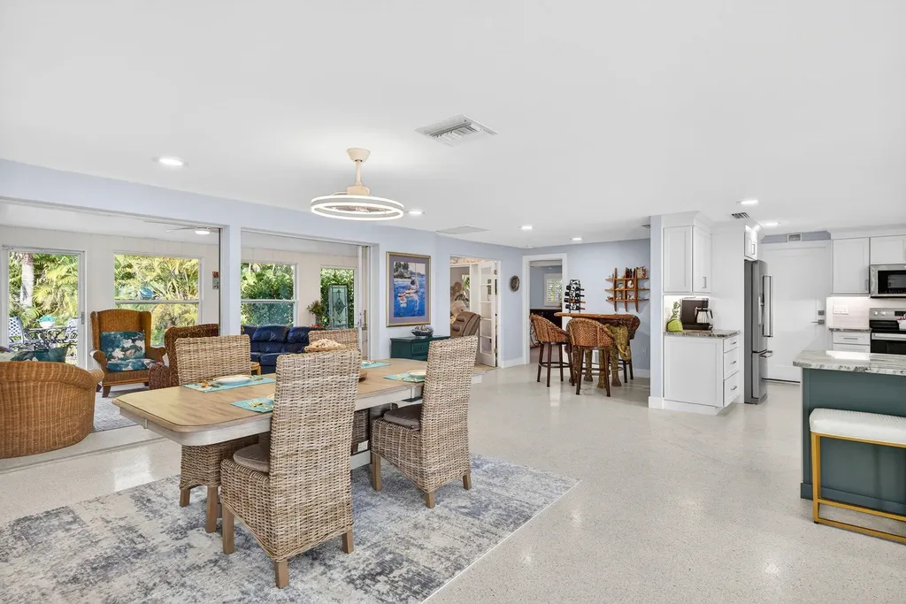 1972 Roseate Lane Sanibel FL 33957
