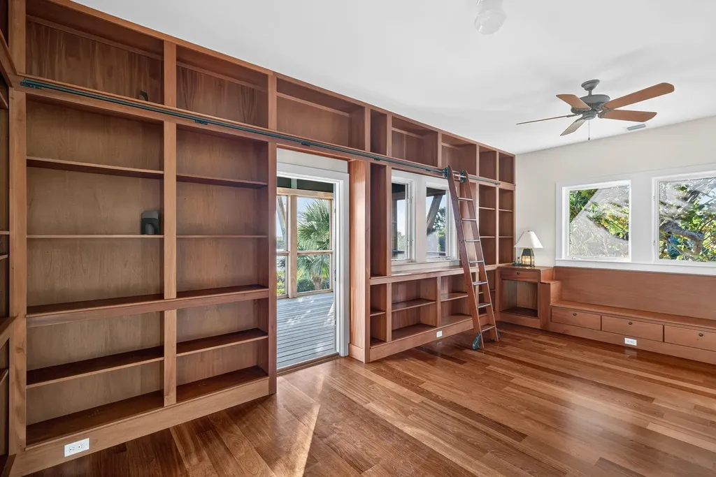 5703 Sanibel Captiva Road Sanibel FL 33957