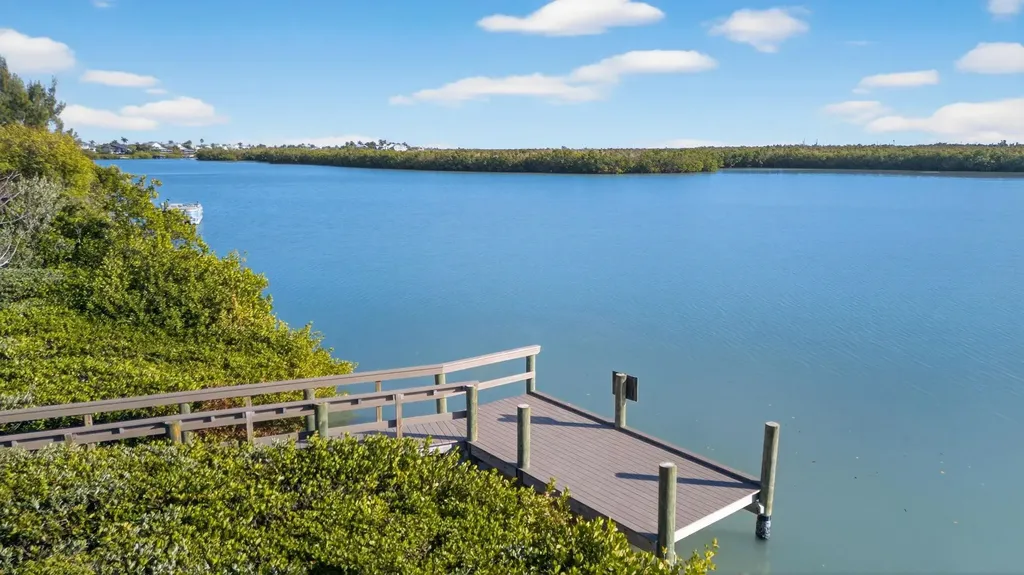 5703 Sanibel Captiva Road Sanibel FL 33957