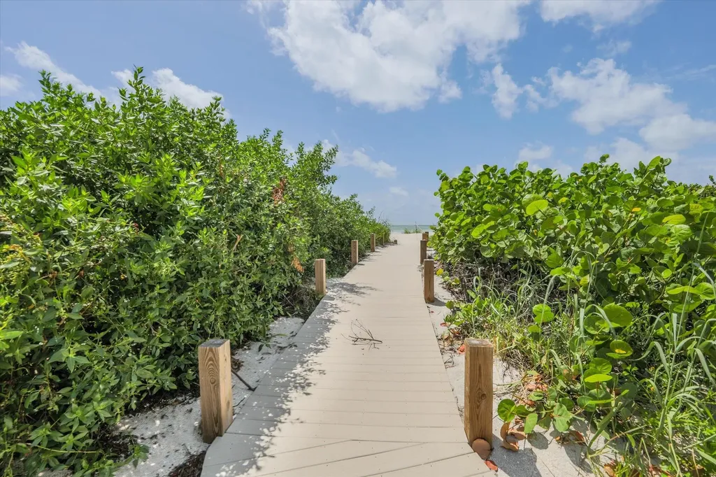 2030 Gulf Beach Villas Captiva FL 33924