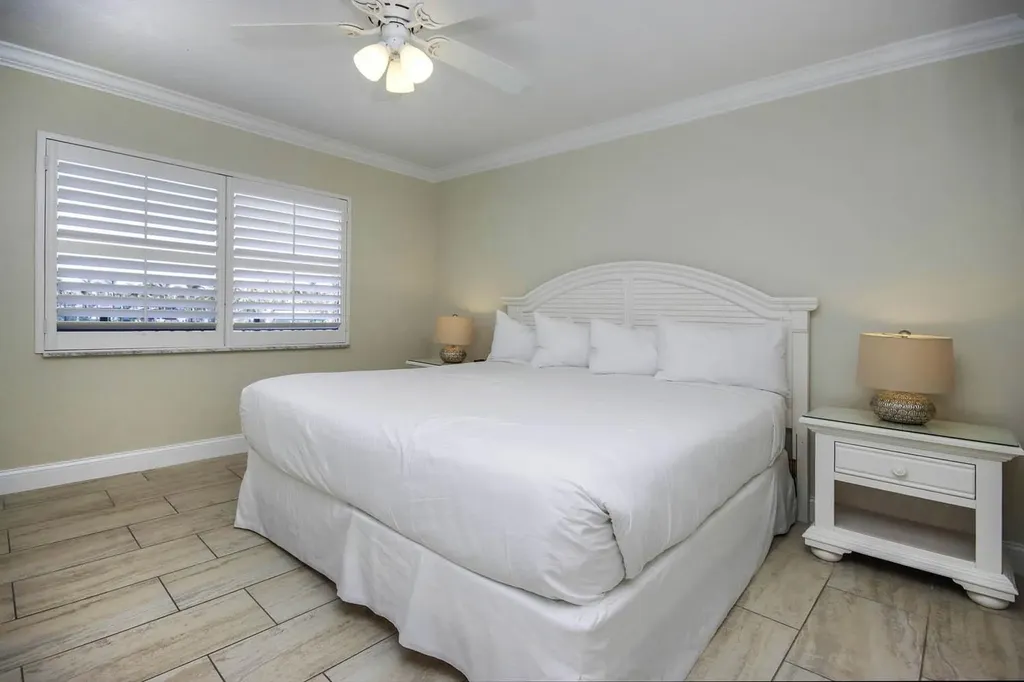 1401 Middle Gulf Drive Sanibel FL 33957