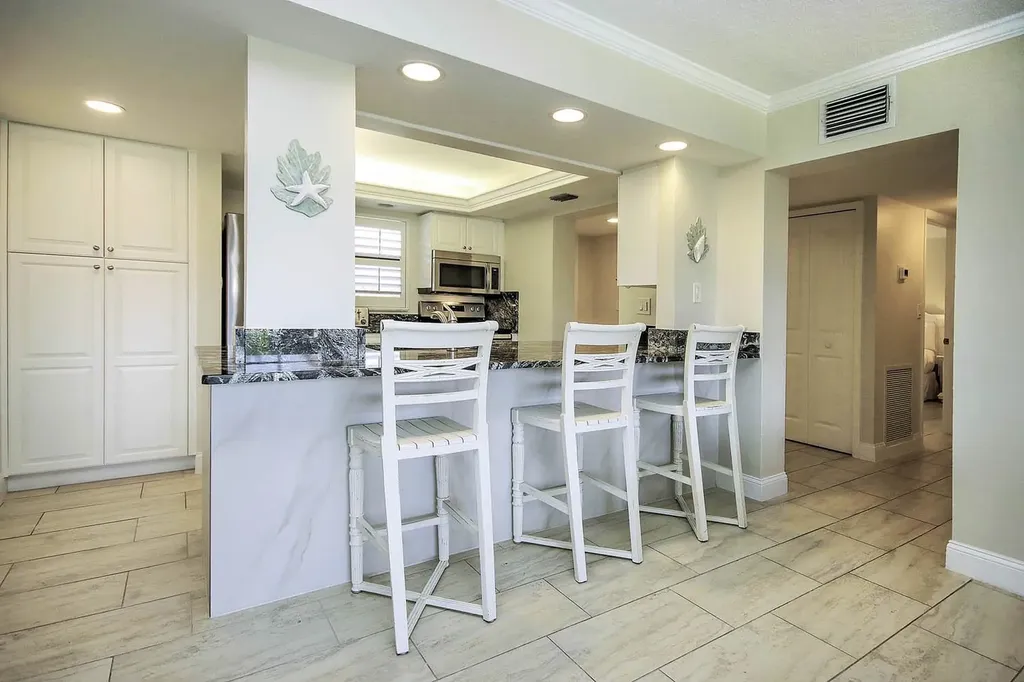 1401 Middle Gulf Drive Sanibel FL 33957