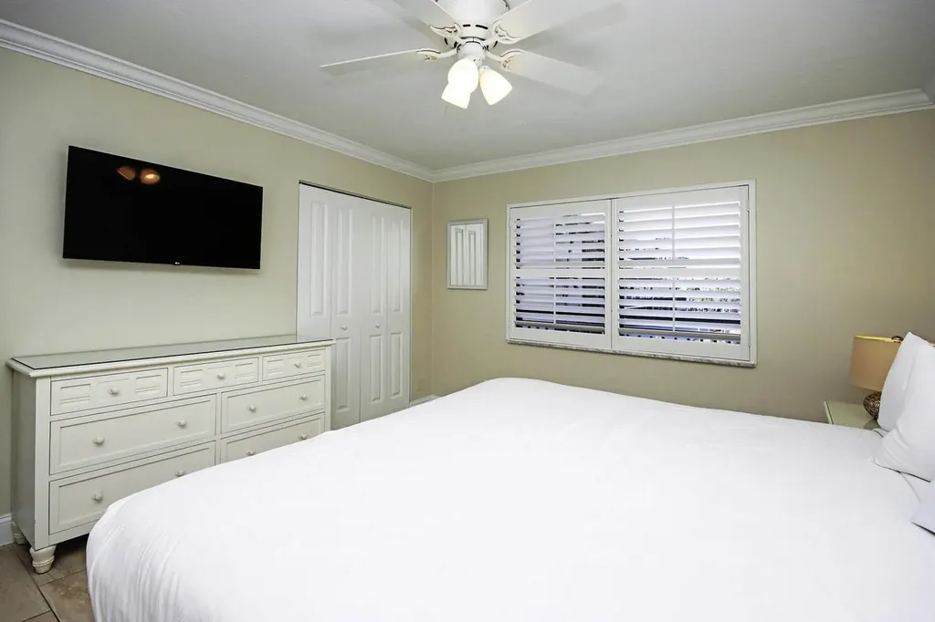 1401 Middle Gulf Drive Sanibel FL 33957