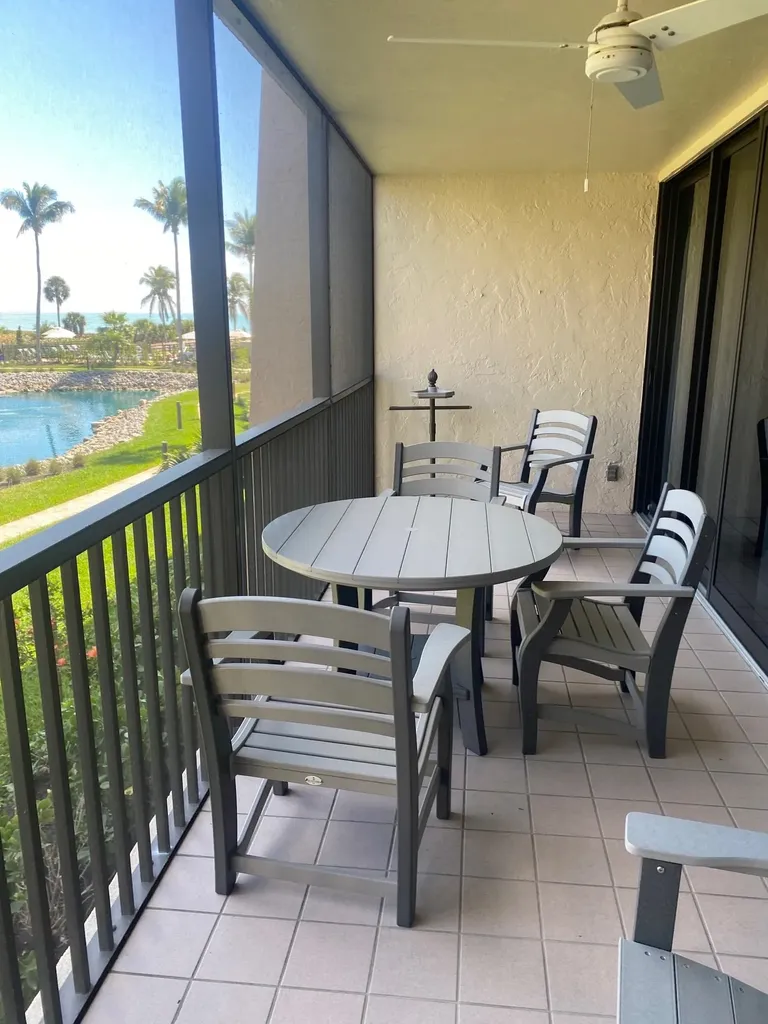 1401 Middle Gulf Drive Sanibel FL 33957