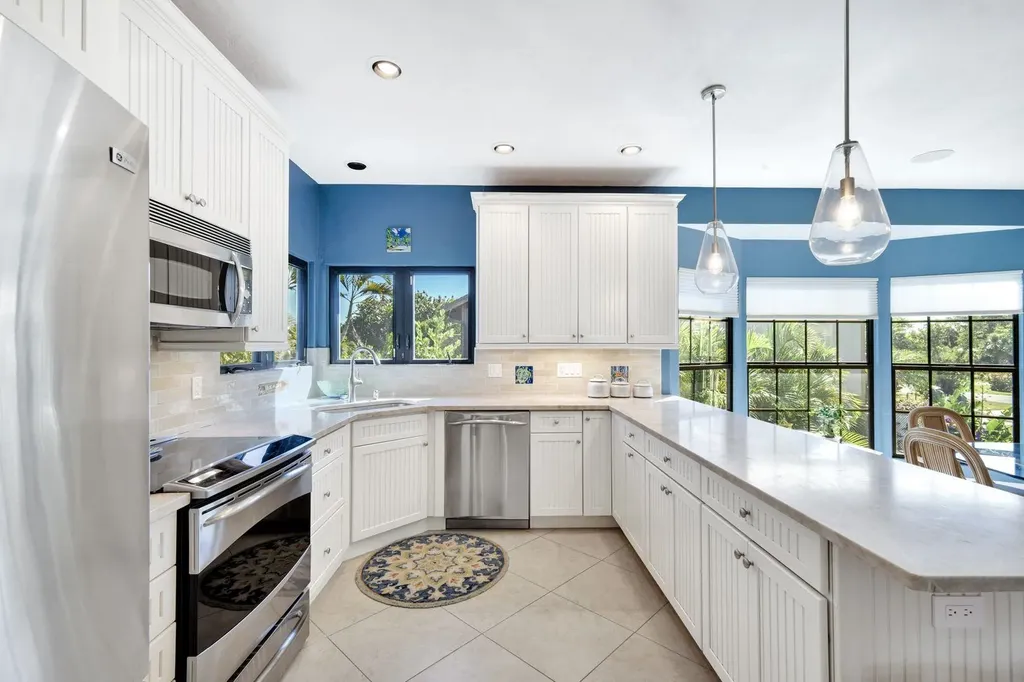 1126 Harbour Cottage Court Sanibel FL 33957