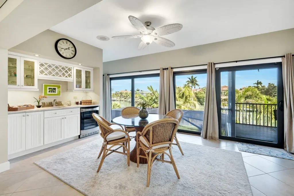 1126 Harbour Cottage Court Sanibel FL 33957