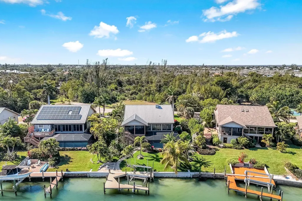 1126 Harbour Cottage Court Sanibel FL 33957