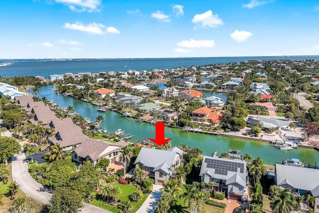 1126 Harbour Cottage Court Sanibel FL 33957