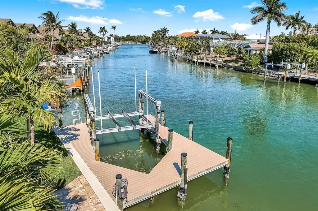 1126 Harbour Cottage Court Sanibel FL 33957
