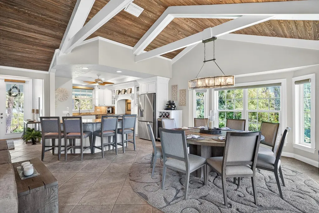 739 Anchor Drive Sanibel FL 33957