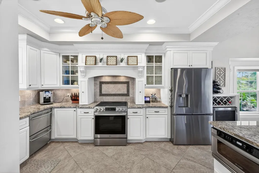 739 Anchor Drive Sanibel FL 33957