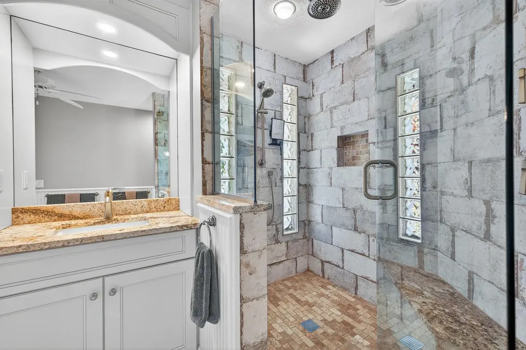 739 Anchor Drive Sanibel FL 33957