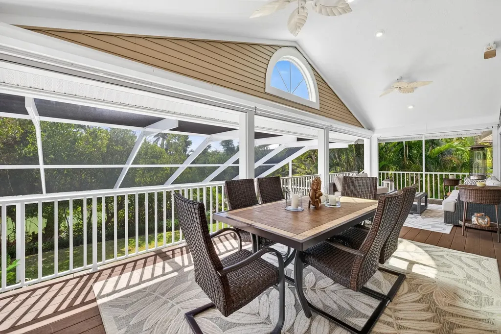 739 Anchor Drive Sanibel FL 33957