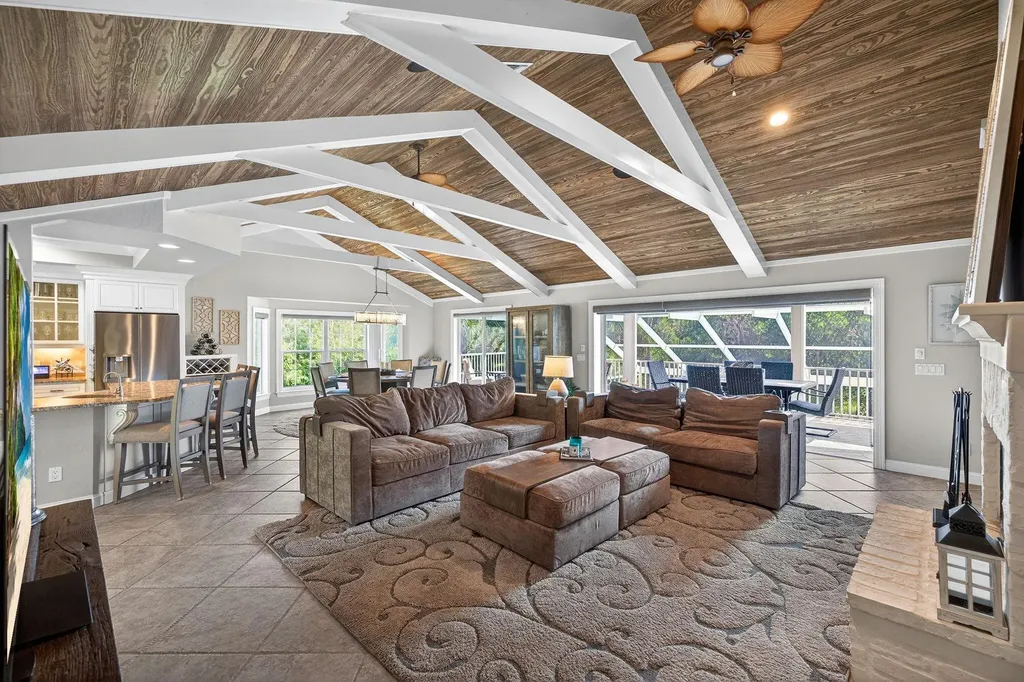 739 Anchor Drive Sanibel FL 33957