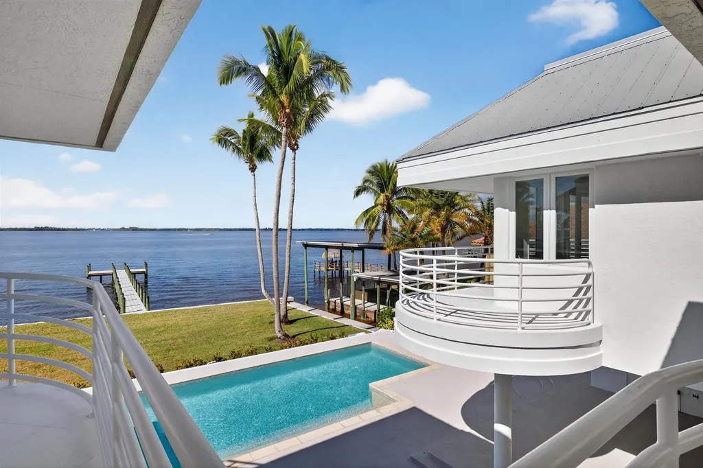 3402 W Riverside Drive Fort Myers FL 33901
