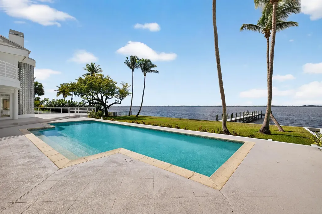 3402 W Riverside Drive Fort Myers FL 33901