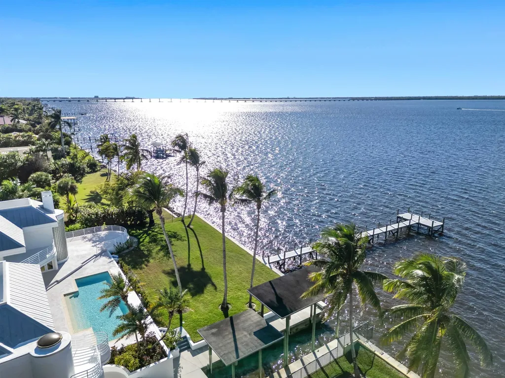 3402 W Riverside Drive Fort Myers FL 33901