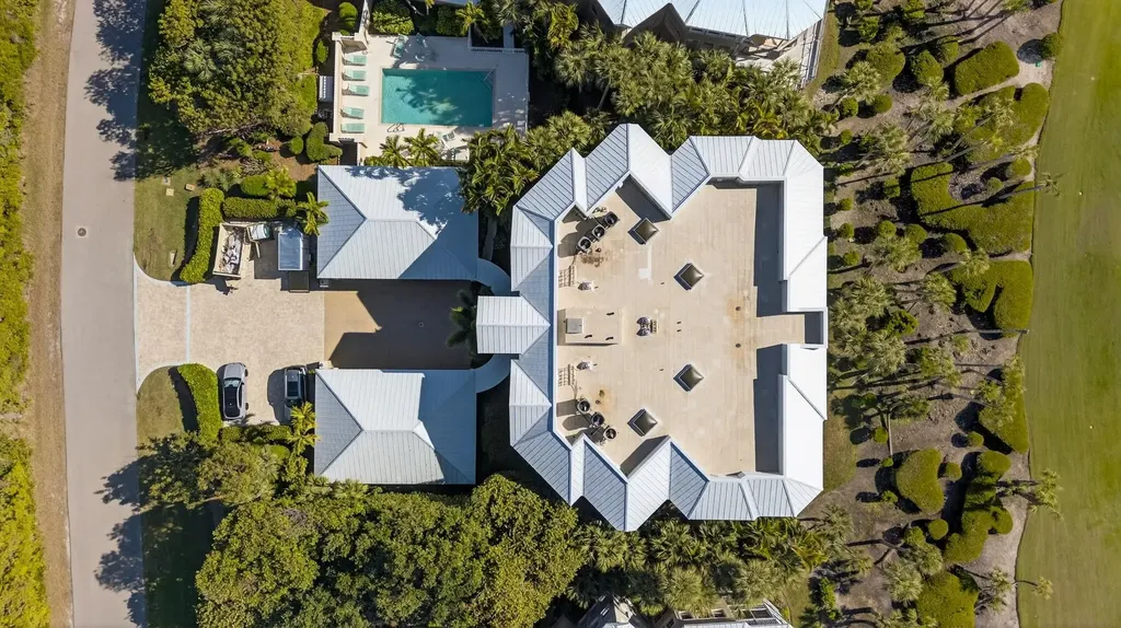 5675 Baltusrol Court Sanibel FL 33957