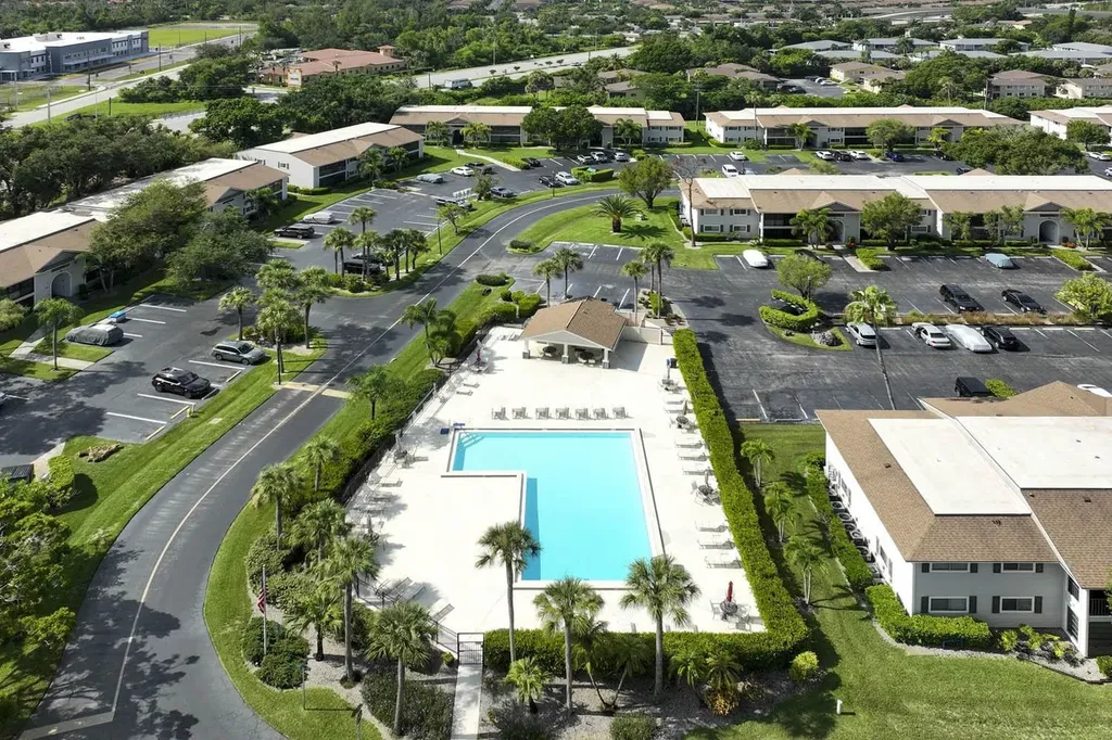 8121 South Woods Circle Fort Myers FL 33919