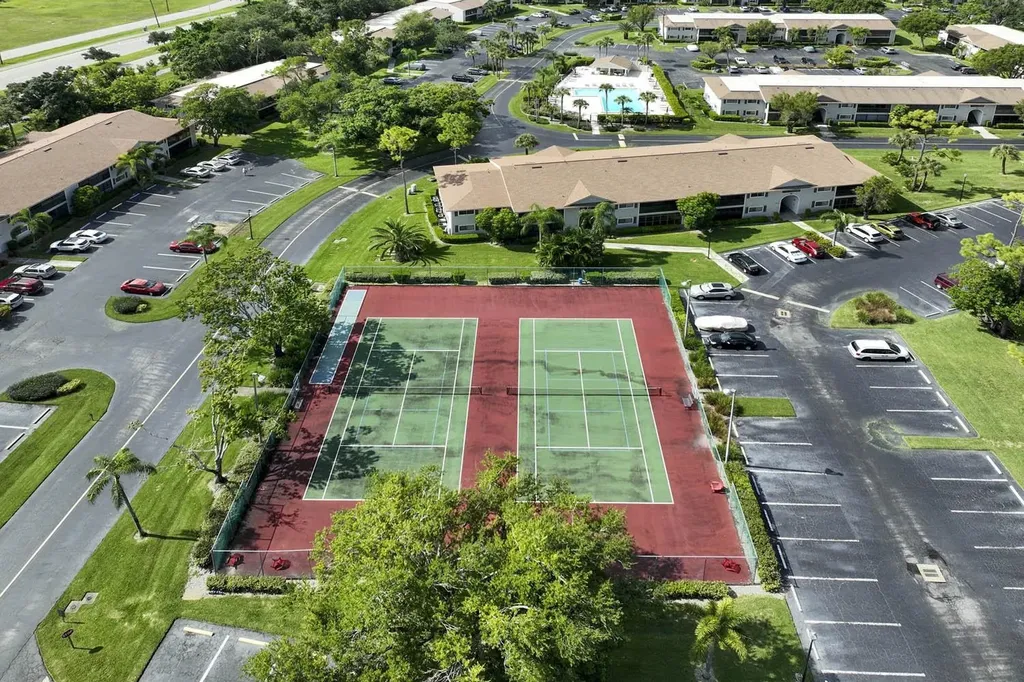8121 South Woods Circle Fort Myers FL 33919
