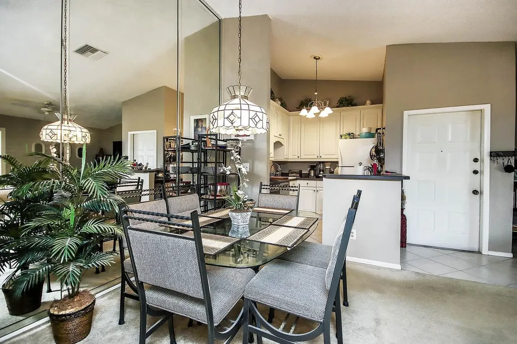 8121 South Woods Circle Fort Myers FL 33919