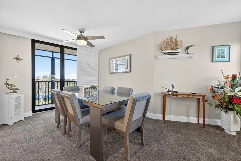 1299 Middle Gulf Drive Sanibel FL 33957