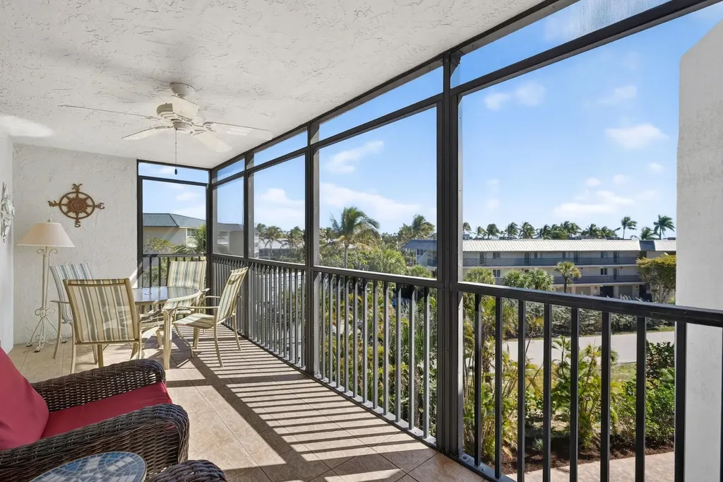 1299 Middle Gulf Drive Sanibel FL 33957