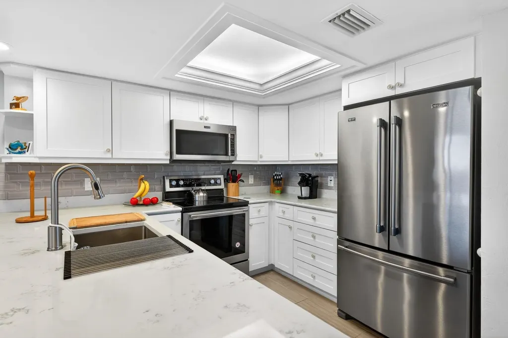 1299 Middle Gulf Drive Sanibel FL 33957