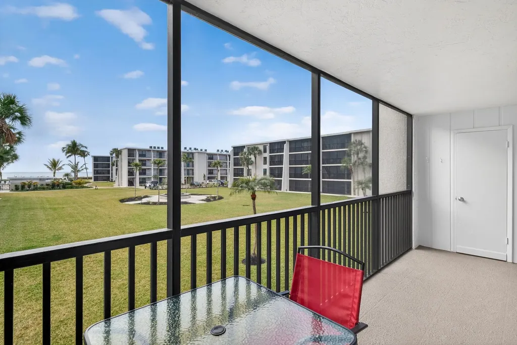 1501 Middle Gulf Drive Sanibel FL 33957