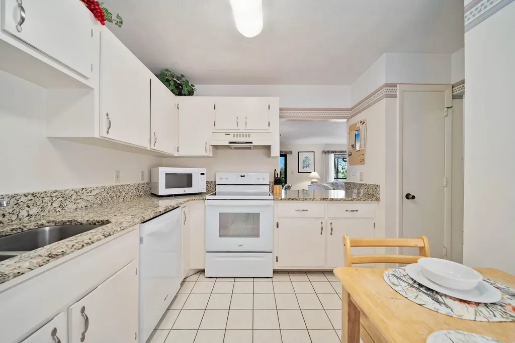 5117 Sea Bell Road Sanibel FL 33957