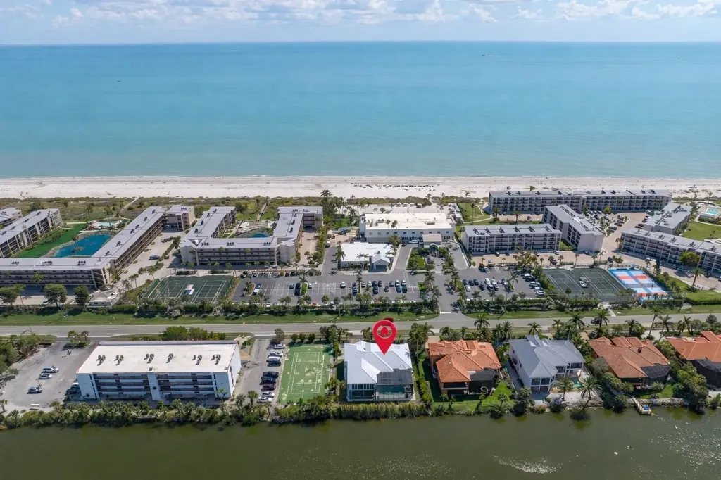 1460 Middle Gulf Drive Sanibel FL 33957