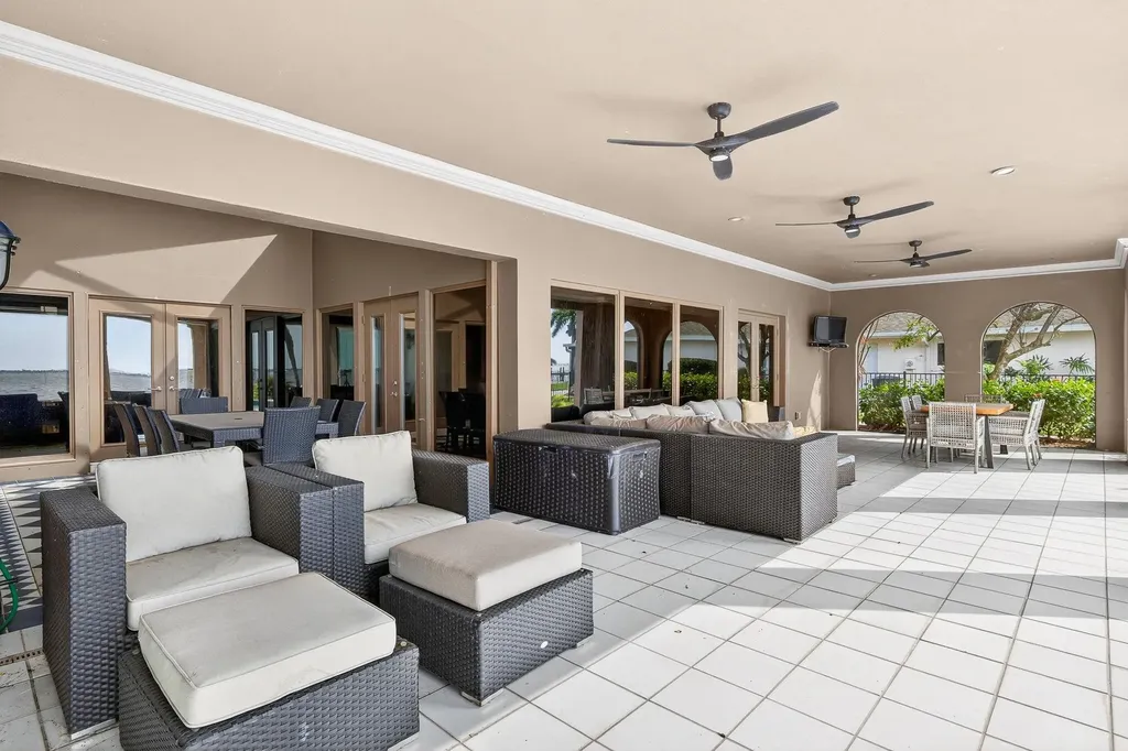 19 George Town Fort Myers FL 33919