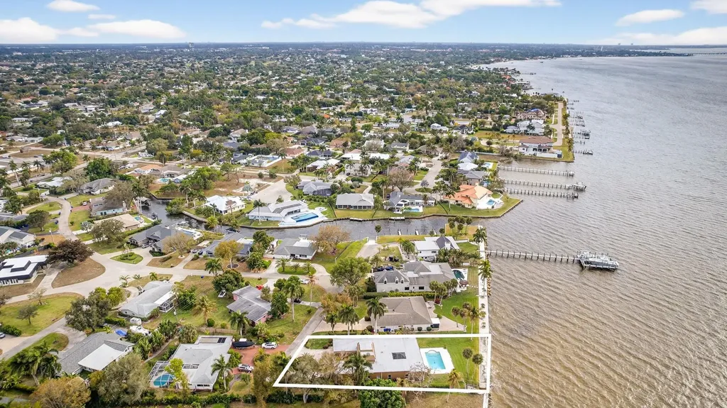 19 George Town Fort Myers FL 33919