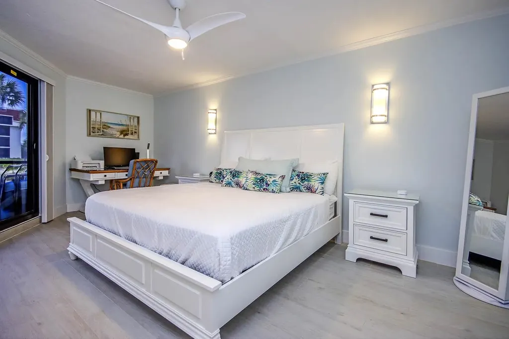 2445 W Gulf Drive Sanibel FL 33957