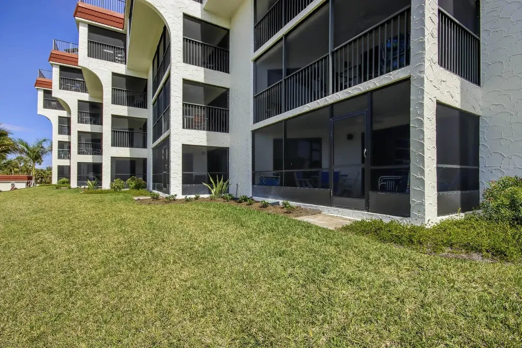 2445 W Gulf Drive Sanibel FL 33957