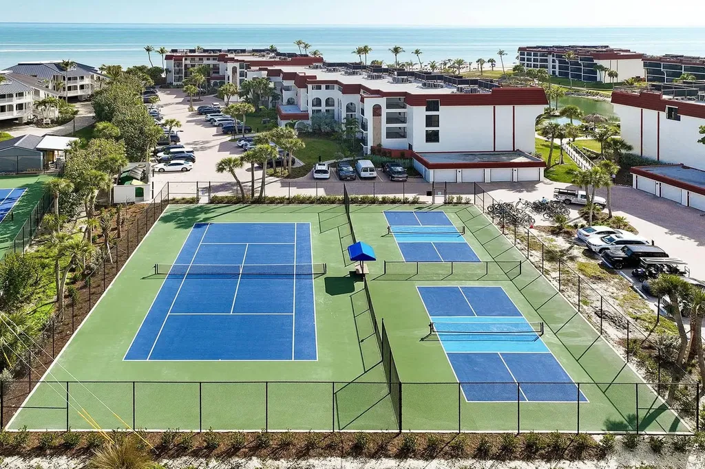 2445 W Gulf Drive Sanibel FL 33957