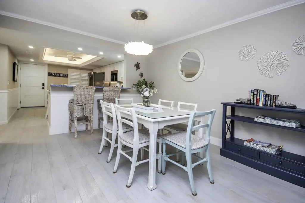 2445 W Gulf Drive Sanibel FL 33957