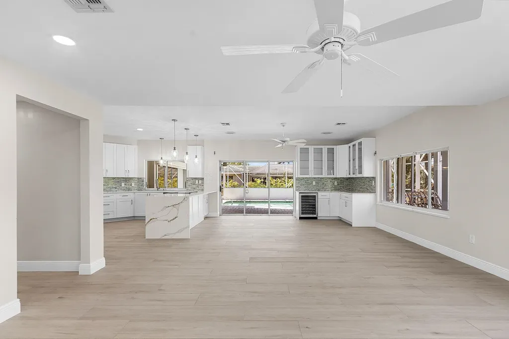 896 Limpet Drive Sanibel FL 33957