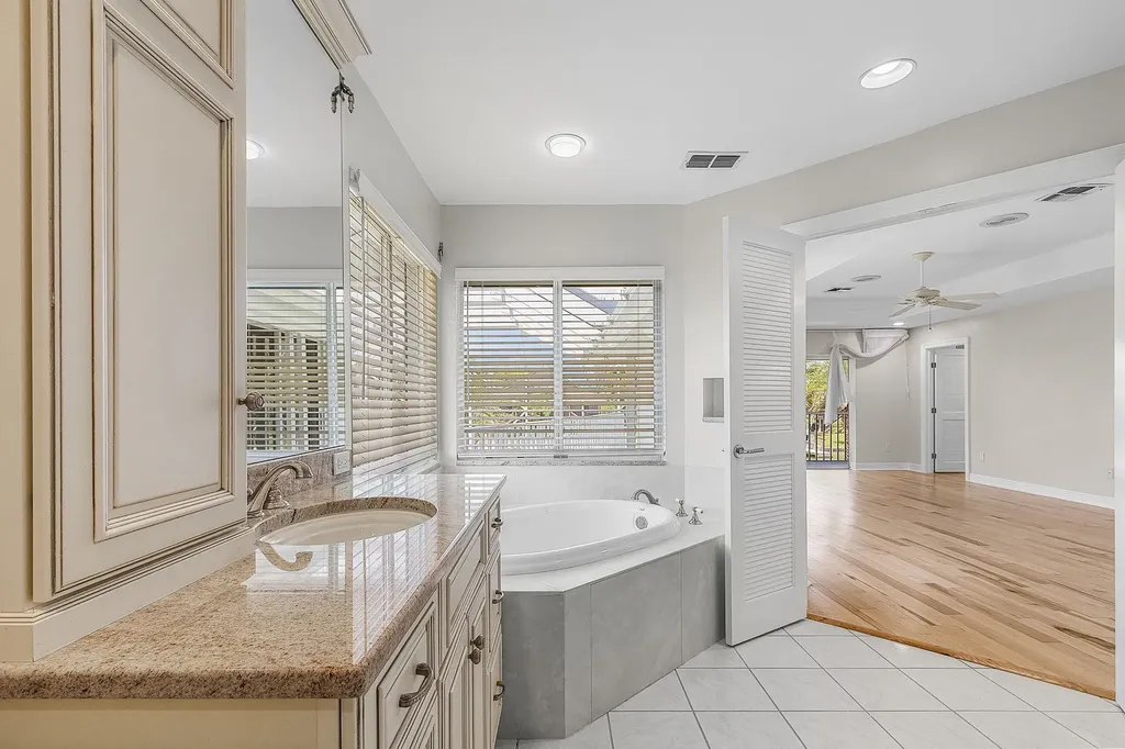 896 Limpet Drive Sanibel FL 33957